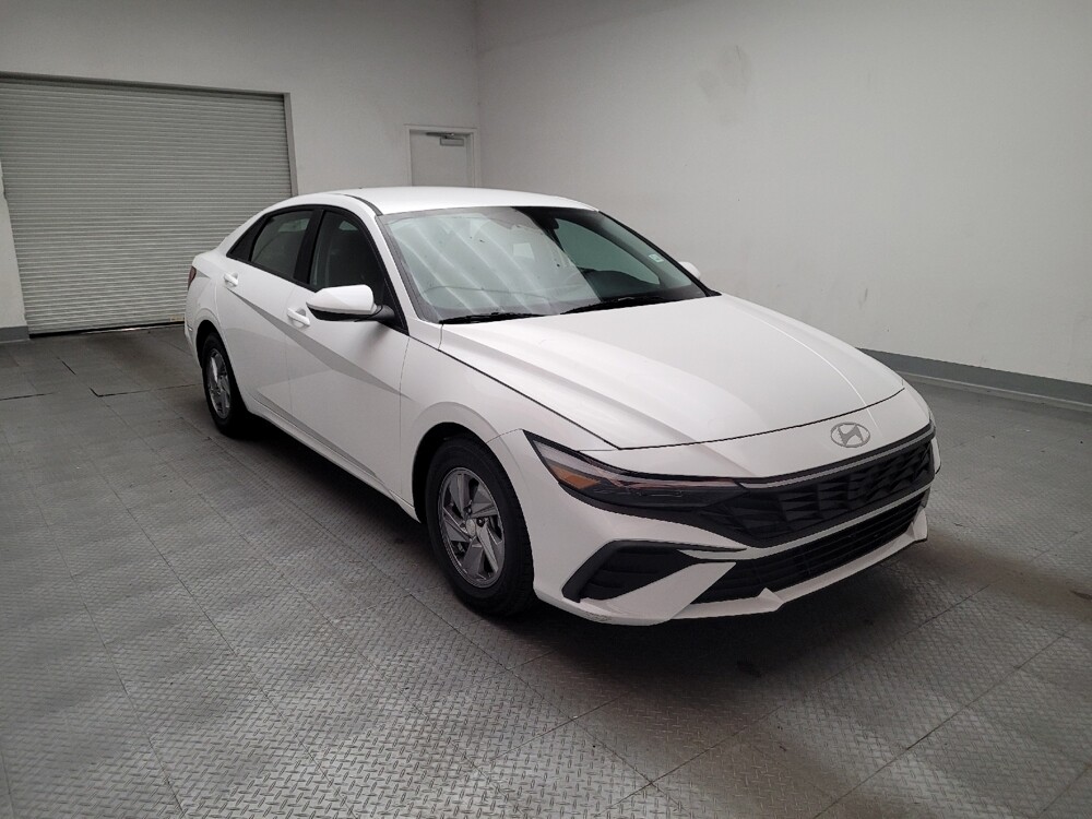 2024 Hyundai Elantra in Downey, CA 90241 - 18133534 13