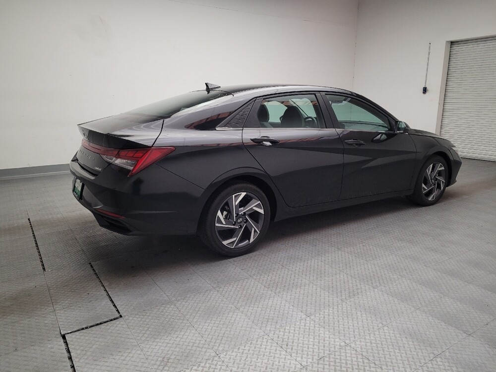 2025 Hyundai Elantra in Riverside, CA 92504 - 18133537 10