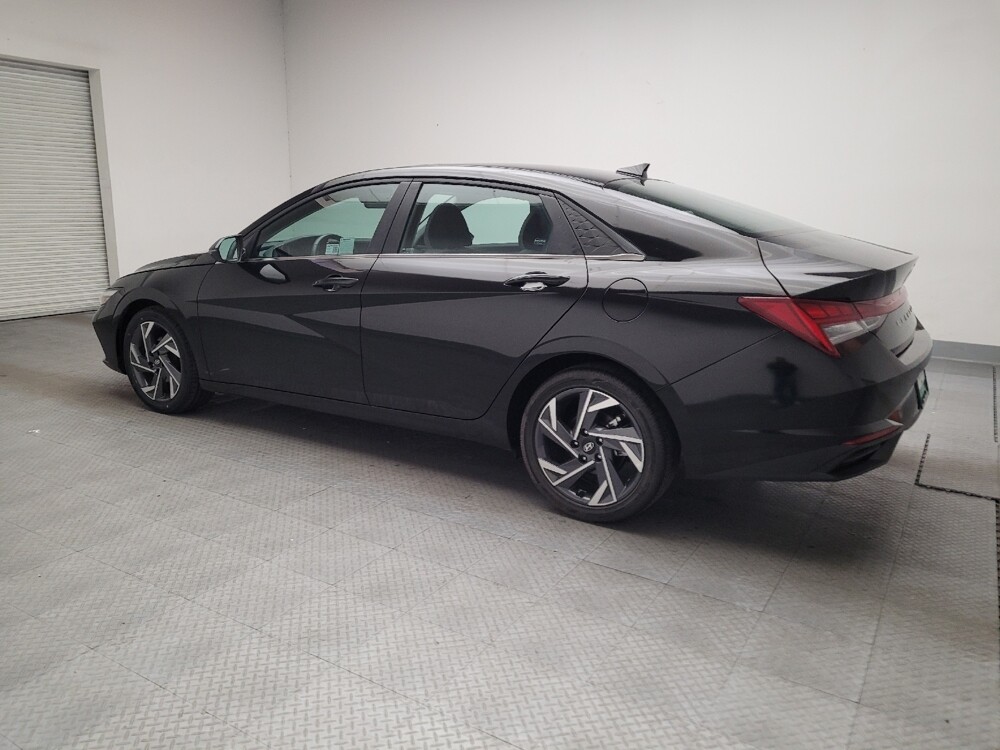 2025 Hyundai Elantra in Riverside, CA 92504 - 18133537 3