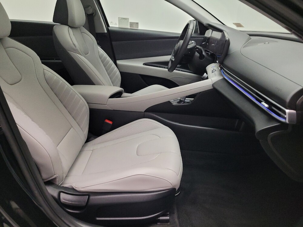 2025 Hyundai Elantra in Riverside, CA 92504 - 18133537 21