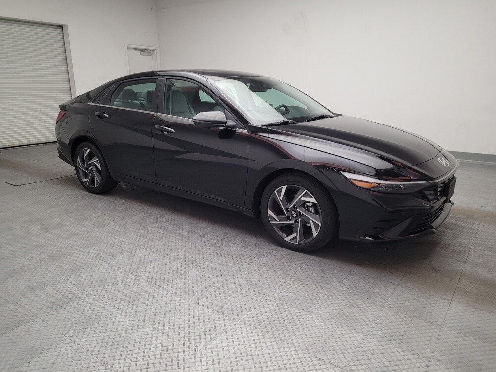 2025 Hyundai Elantra in Riverside, CA 92504 - 18133537 11