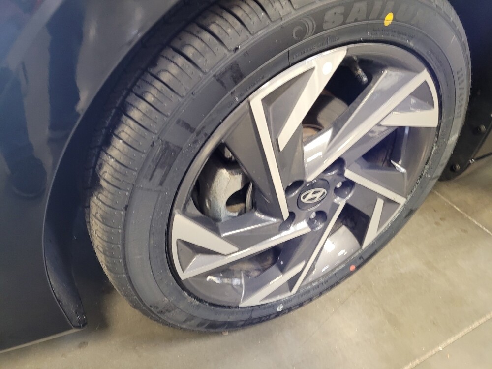 2025 Hyundai Elantra in Riverside, CA 92504 - 18133537 31