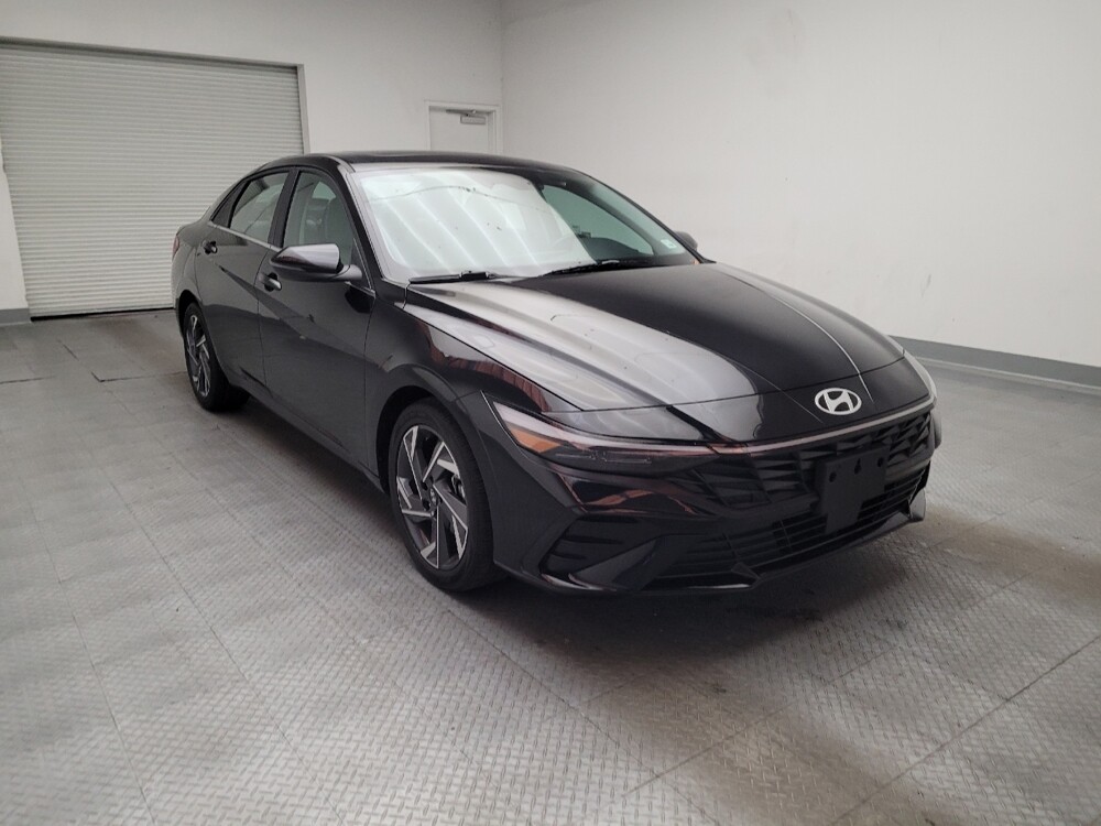2025 Hyundai Elantra in Riverside, CA 92504 - 18133537 13