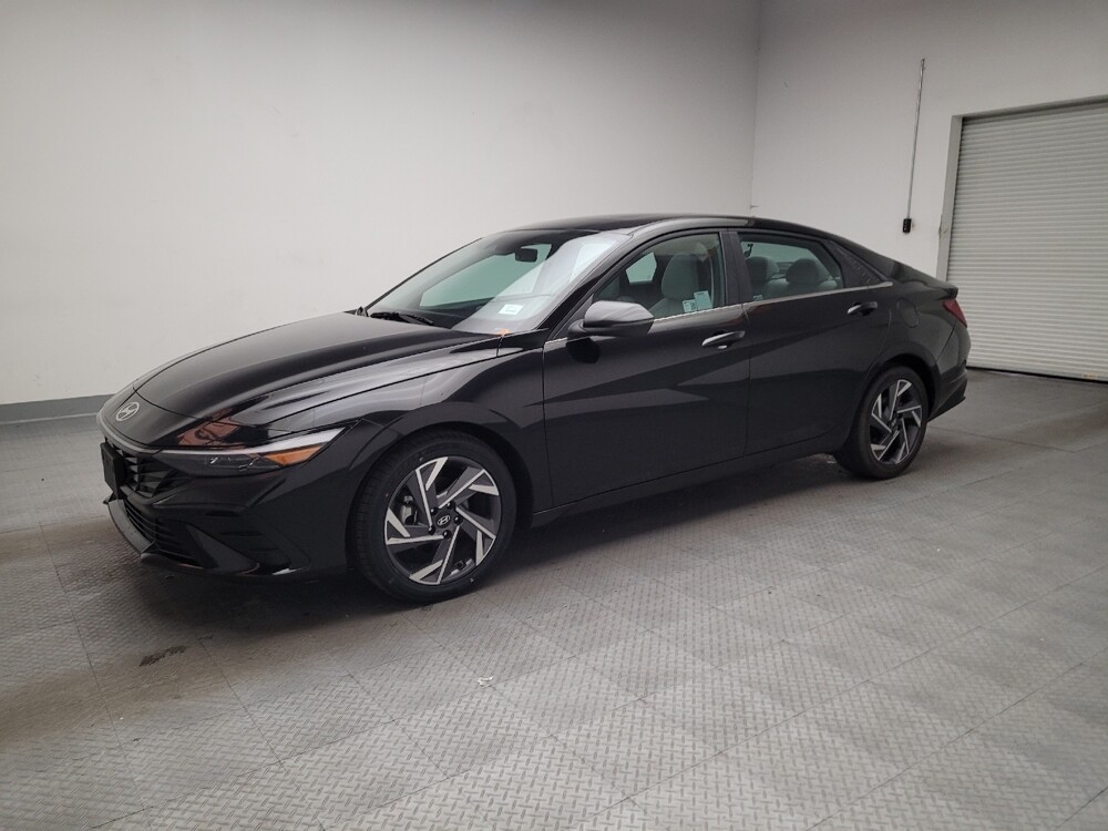 2025 Hyundai Elantra in Riverside, CA 92504 - 18133537 2