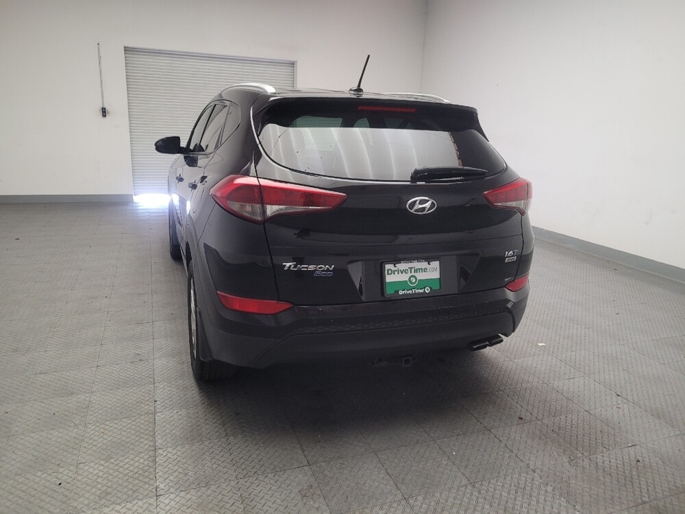2016 Hyundai Tucson in Bakersfield, CA 93309 - 18133540 6