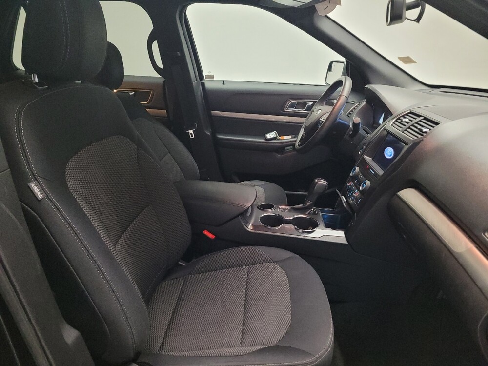 2018 Ford Explorer in Riverside, CA 92504 - 18133541 21