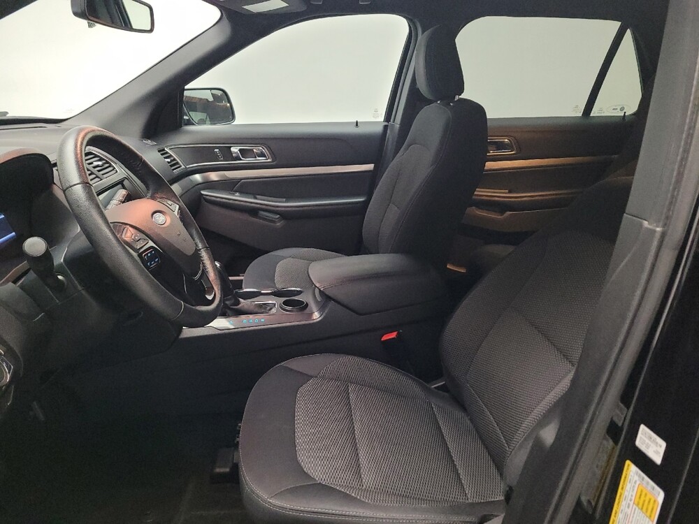 2018 Ford Explorer in Riverside, CA 92504 - 18133541 17