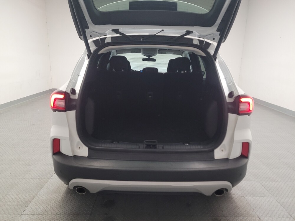 2023 Ford Escape in Fresno, CA 93726 - 18133543 29