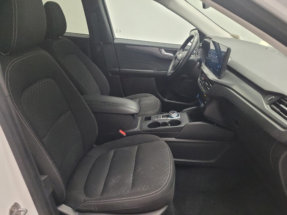 2023 Ford Escape in Fresno, CA 93726 - 18133543 21