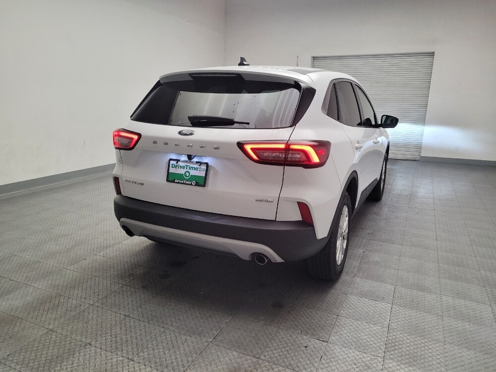 2023 Ford Escape in Fresno, CA 93726 - 18133543 7
