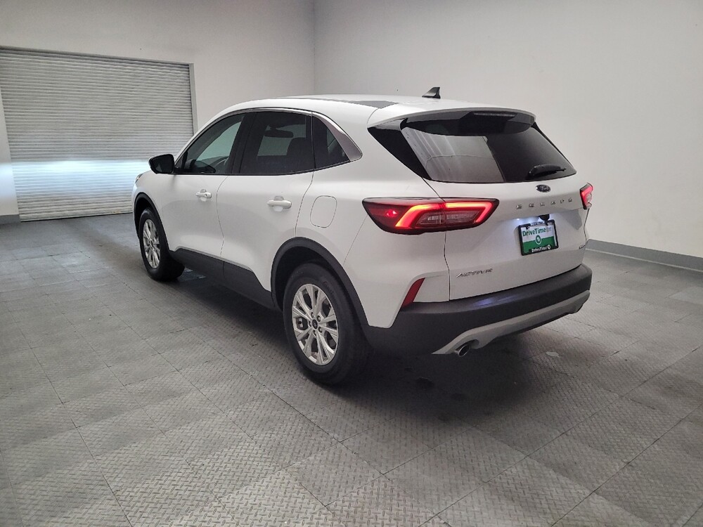 2023 Ford Escape in Fresno, CA 93726 - 18133543 5