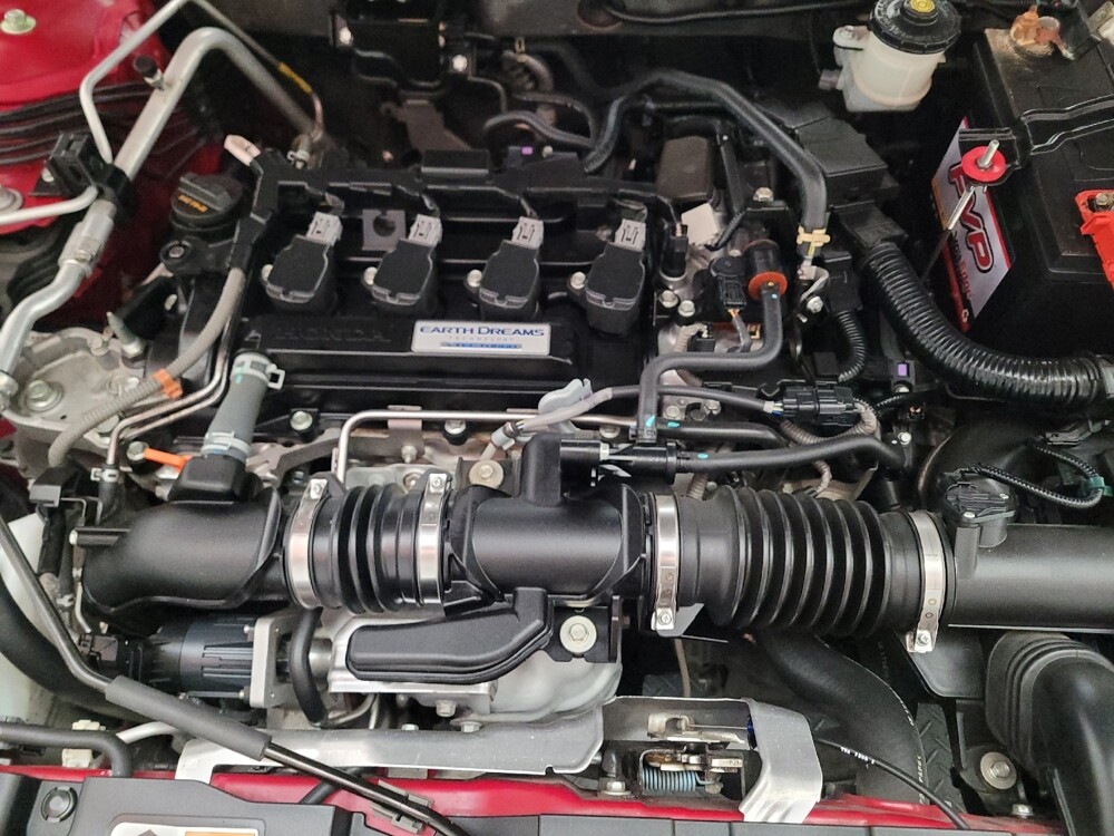 2018 Honda Accord in Fresno, CA 93726 - 18133545 30