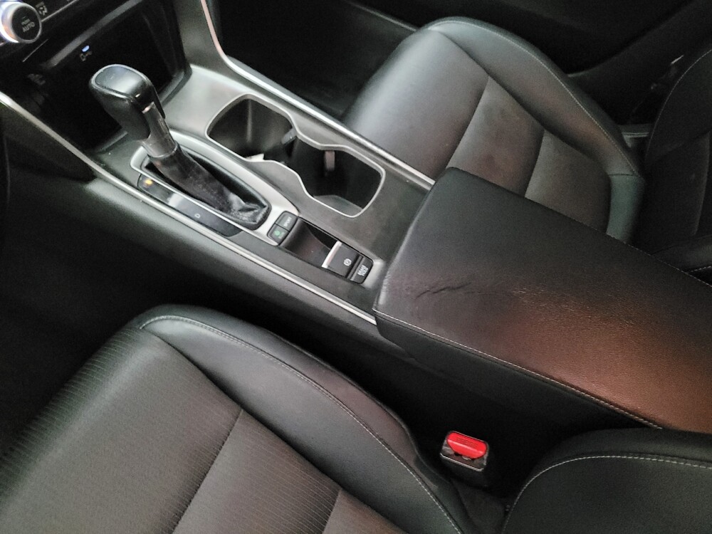 2018 Honda Accord in Fresno, CA 93726 - 18133545 26