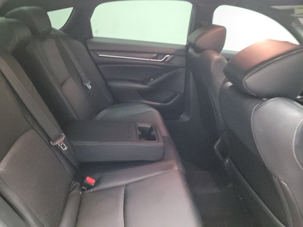 2018 Honda Accord in Fresno, CA 93726 - 18133545 19