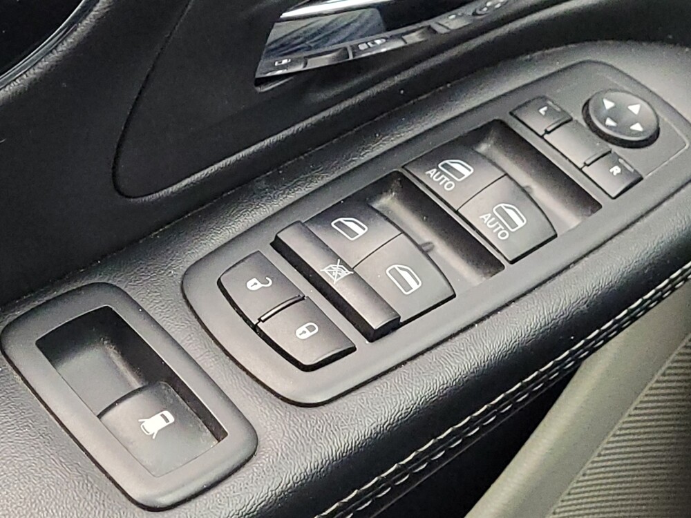 2019 Dodge Grand Caravan in Bakersfield, CA 93309 - 18133546 27