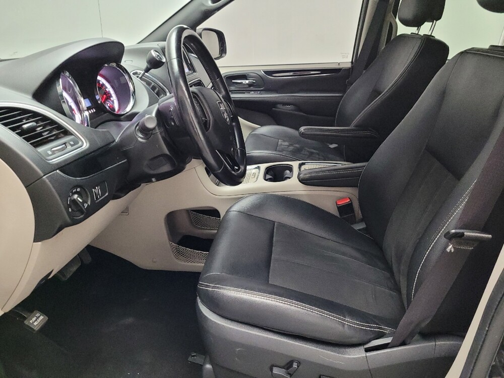 2019 Dodge Grand Caravan in Bakersfield, CA 93309 - 18133546 17