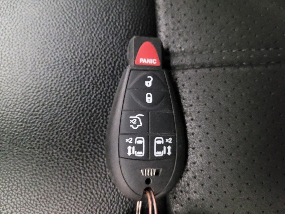 2019 Dodge Grand Caravan in Bakersfield, CA 93309 - 18133546 32