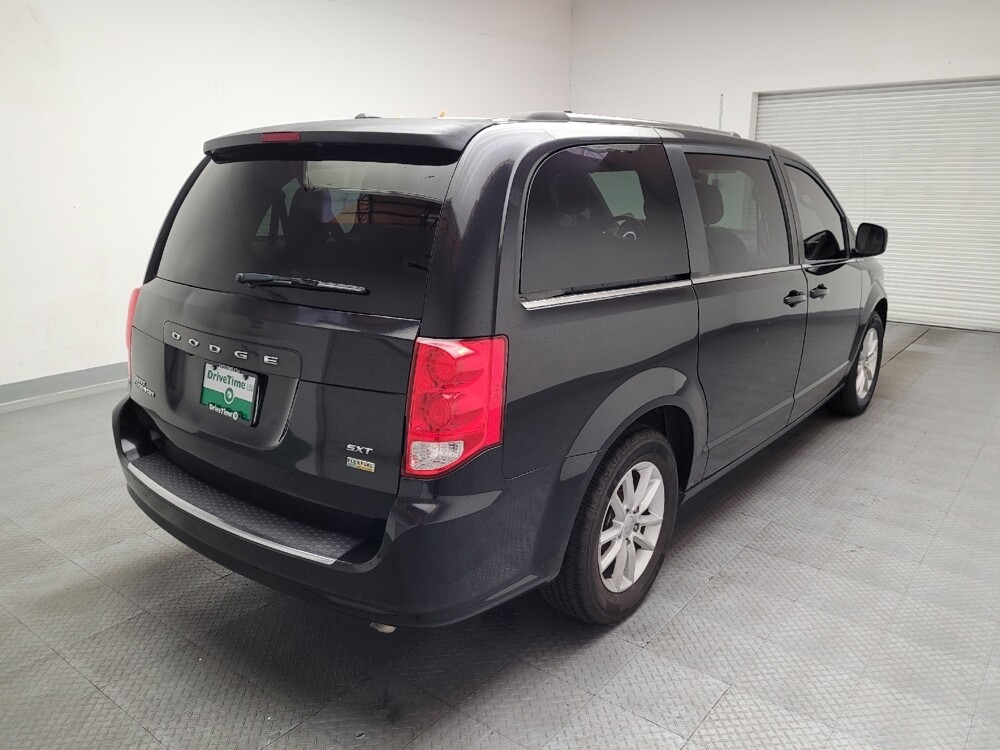 2019 Dodge Grand Caravan in Bakersfield, CA 93309 - 18133546 9