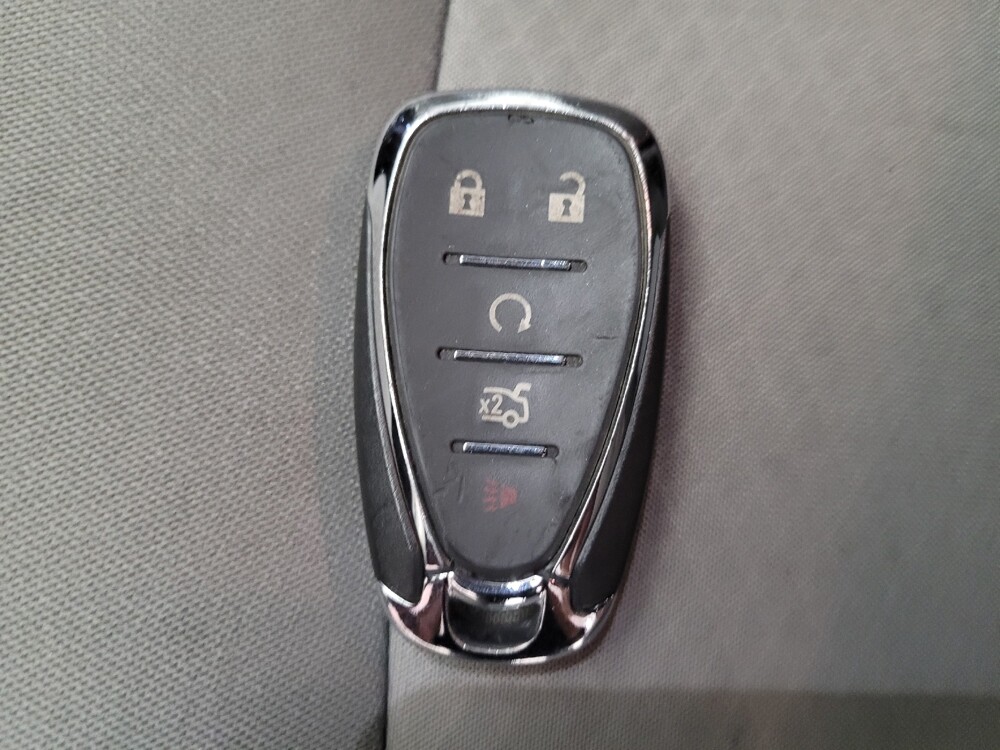 2022 Chevrolet Malibu in Downey, CA 90241 - 18133547 32