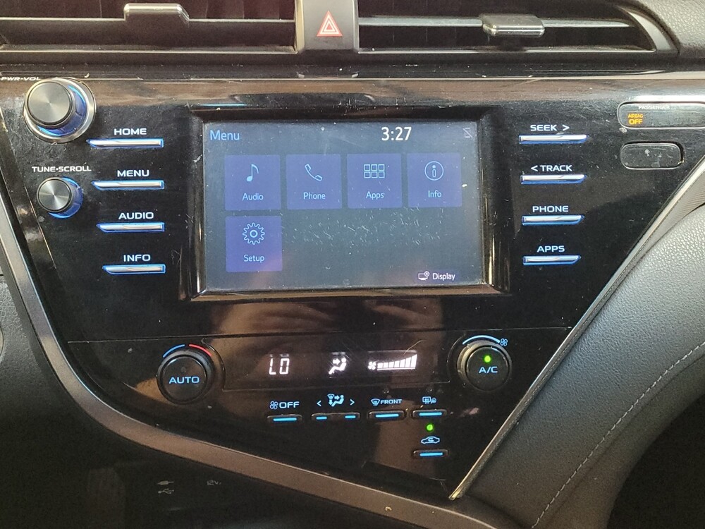 2018 Toyota Camry in Downey, CA 90241 - 18133551 25