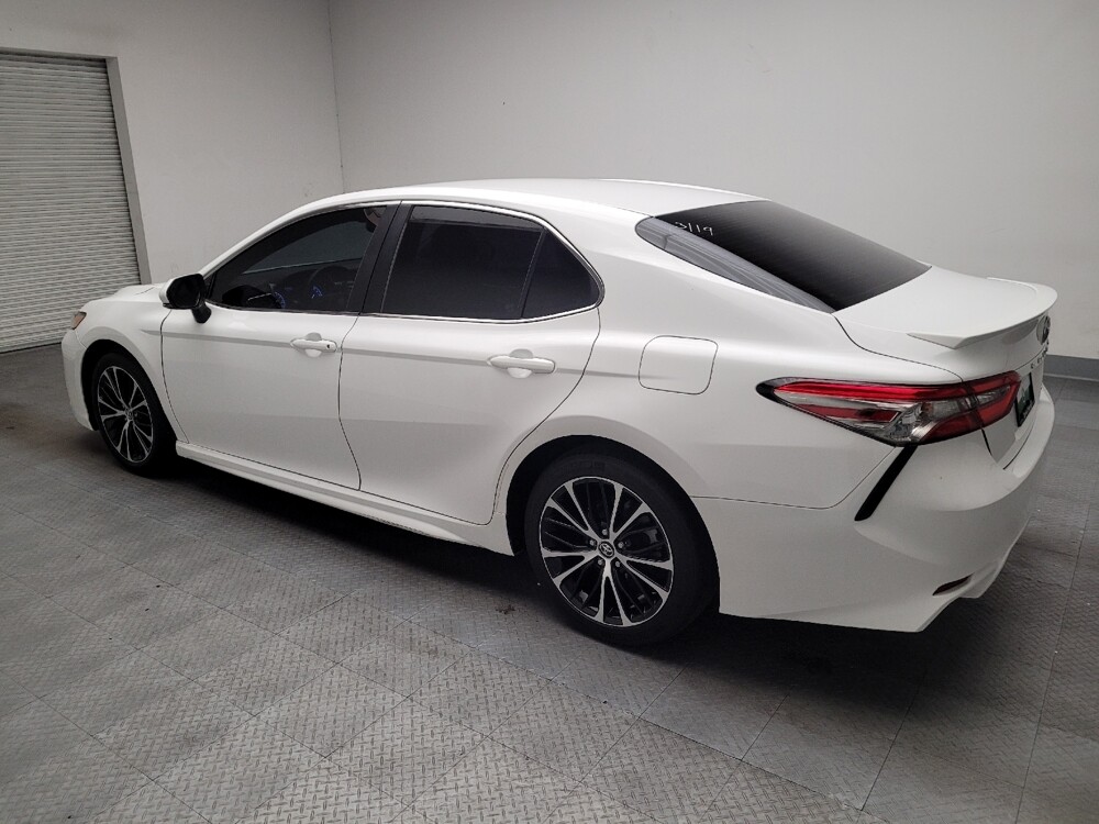 2018 Toyota Camry in Downey, CA 90241 - 18133551 3