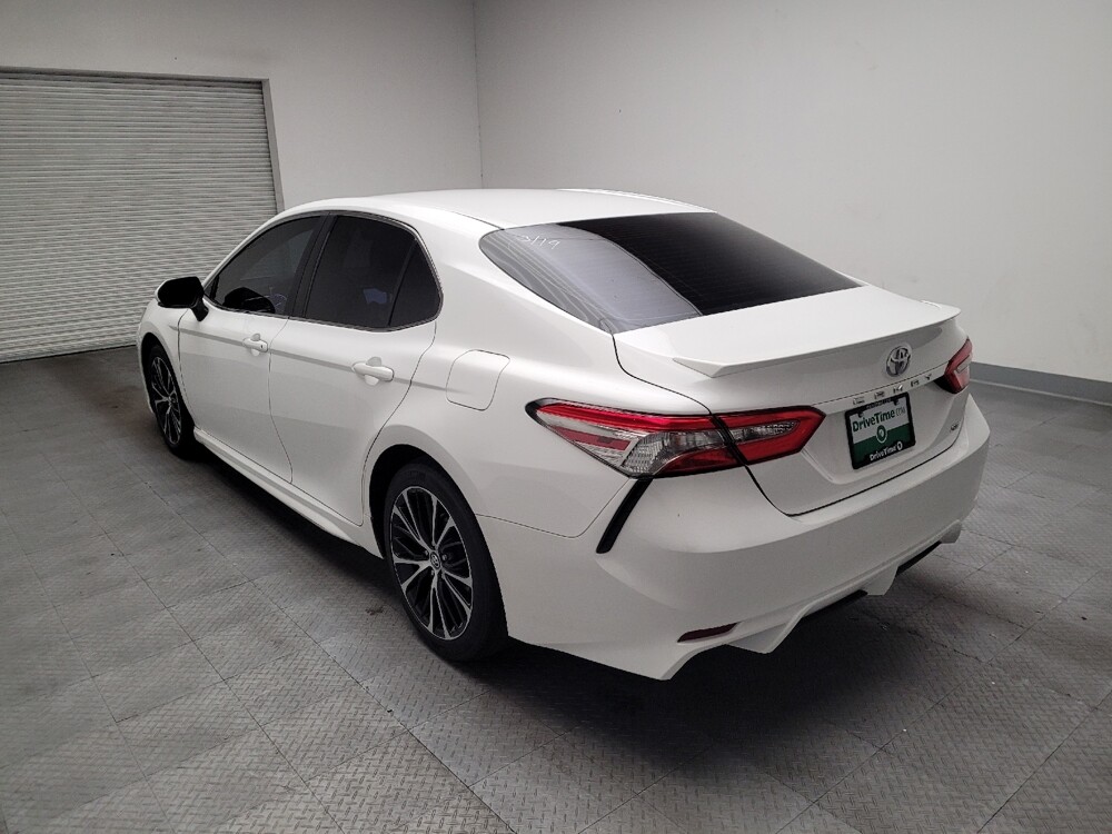 2018 Toyota Camry in Downey, CA 90241 - 18133551 5