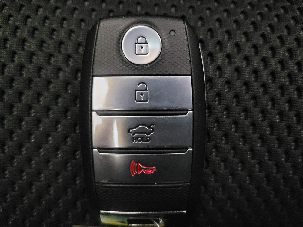 2019 Kia Optima in Sacramento, CA 95821 - 18133553 32