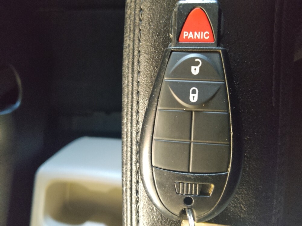 2016 Dodge Grand Caravan in Duluth, GA 30096 - 18133566 32