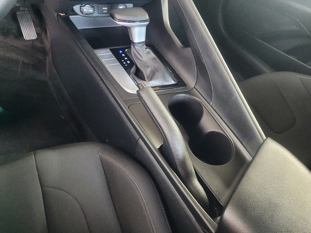 2022 Hyundai Elantra in Athens, GA 30606 - 18133572 26