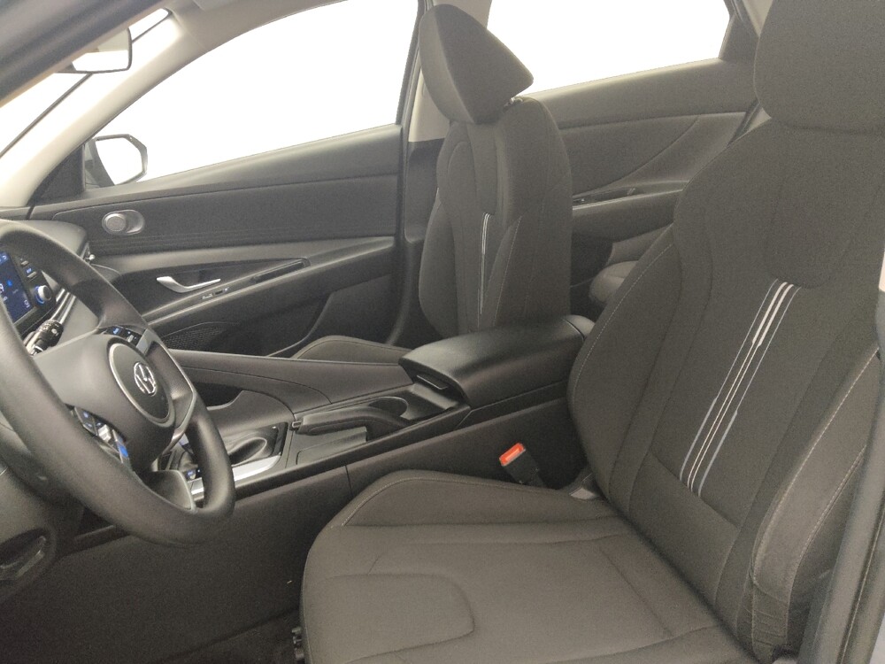 2022 Hyundai Elantra in Athens, GA 30606 - 18133572 17