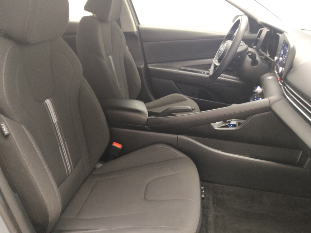 2022 Hyundai Elantra in Athens, GA 30606 - 18133572 21