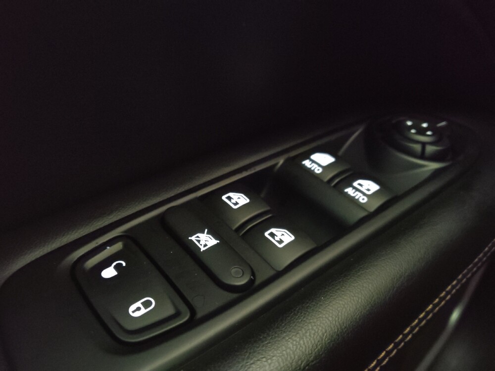 2018 Jeep Compass in Duluth, GA 30096 - 18133575 27