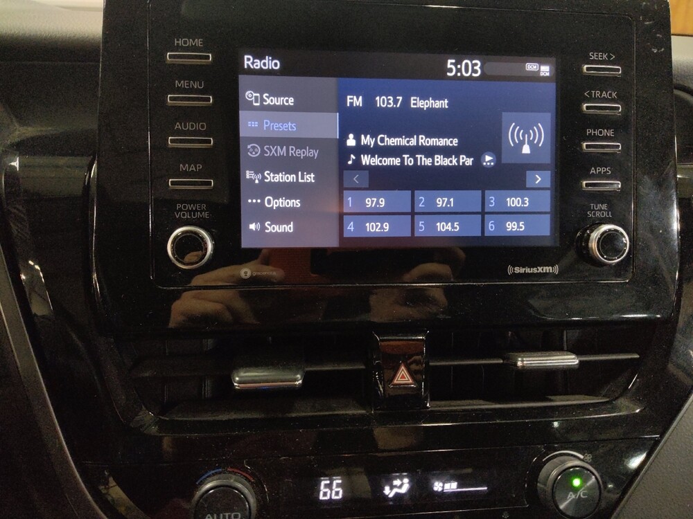 2021 Toyota Camry in Plano, TX 75074 - 18133585 25