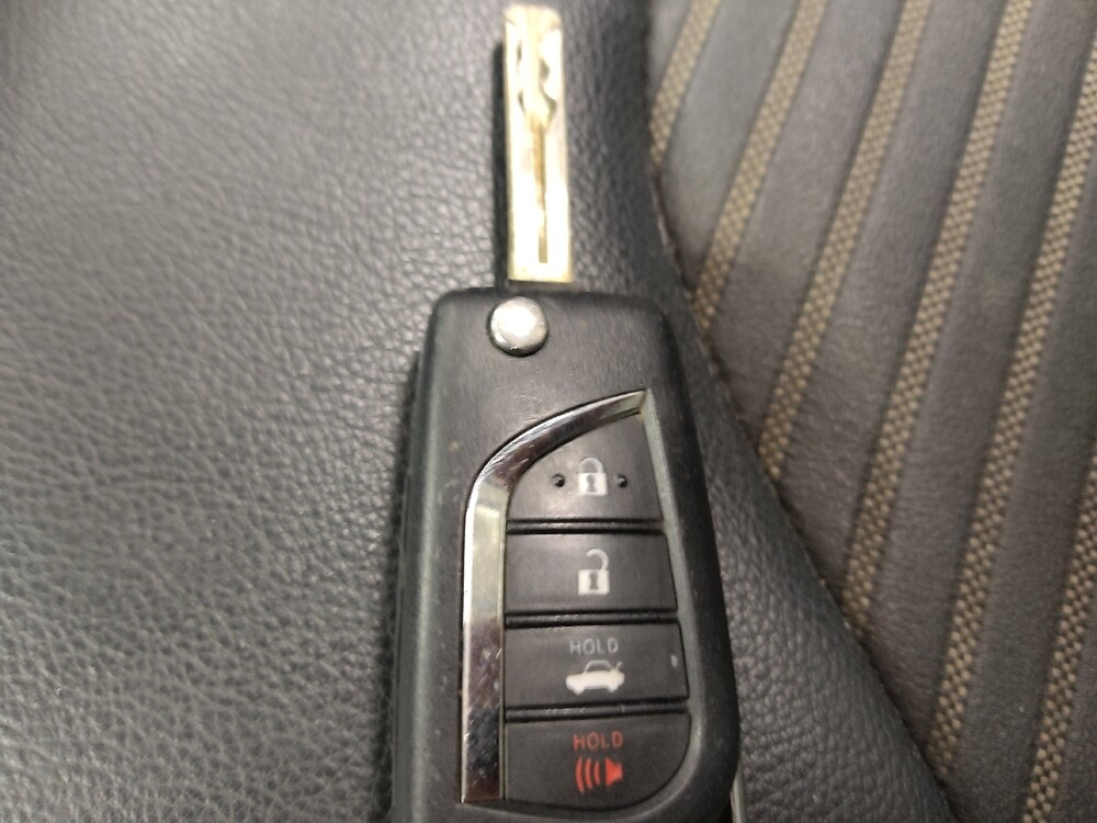 2021 Toyota Camry in Plano, TX 75074 - 18133585 32