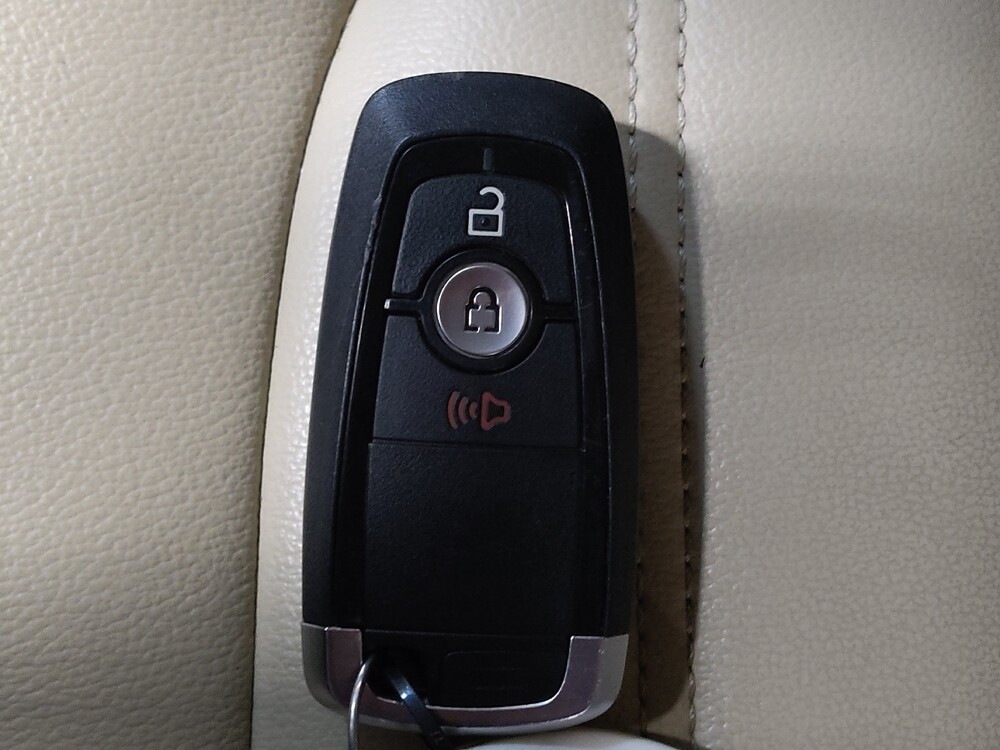 2020 Ford Edge in Fort Worth, TX 76116 - 18133587 32