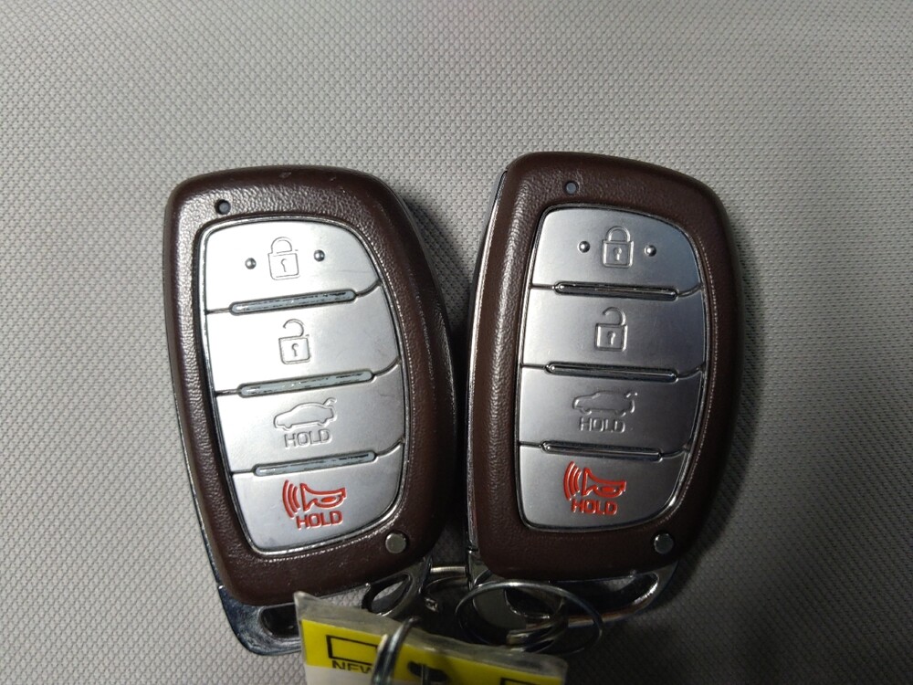 2016 Hyundai Sonata in Tulsa, OK 74145 - 18133590 32