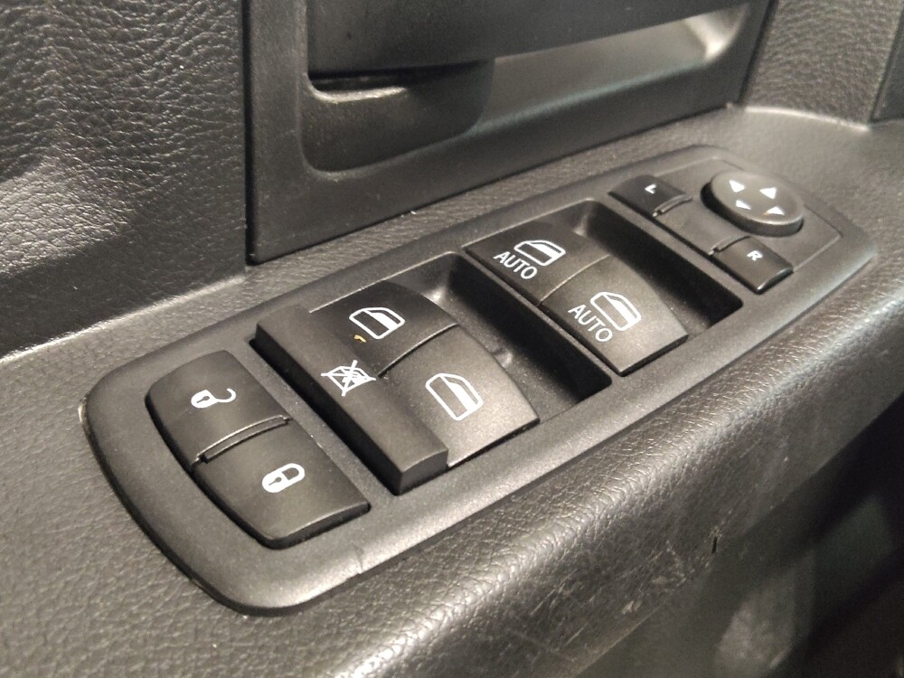 2016 RAM 1500 in Fort Worth, TX 76116 - 18133591 27