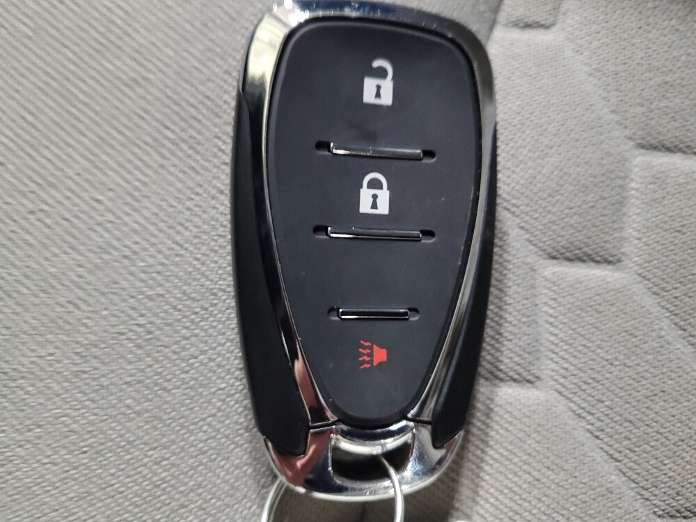 2020 Chevrolet Equinox in Tulsa, OK 74145 - 18133596 32