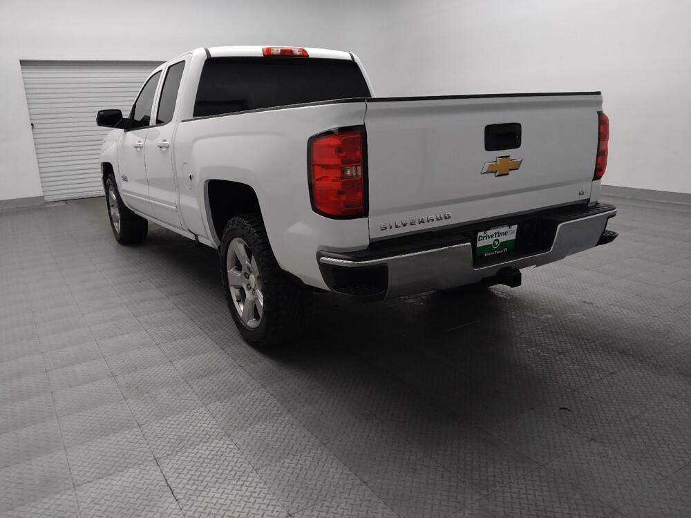 2018 Chevrolet Silverado 1500 in Tulsa, OK 74145 - 18133597 5