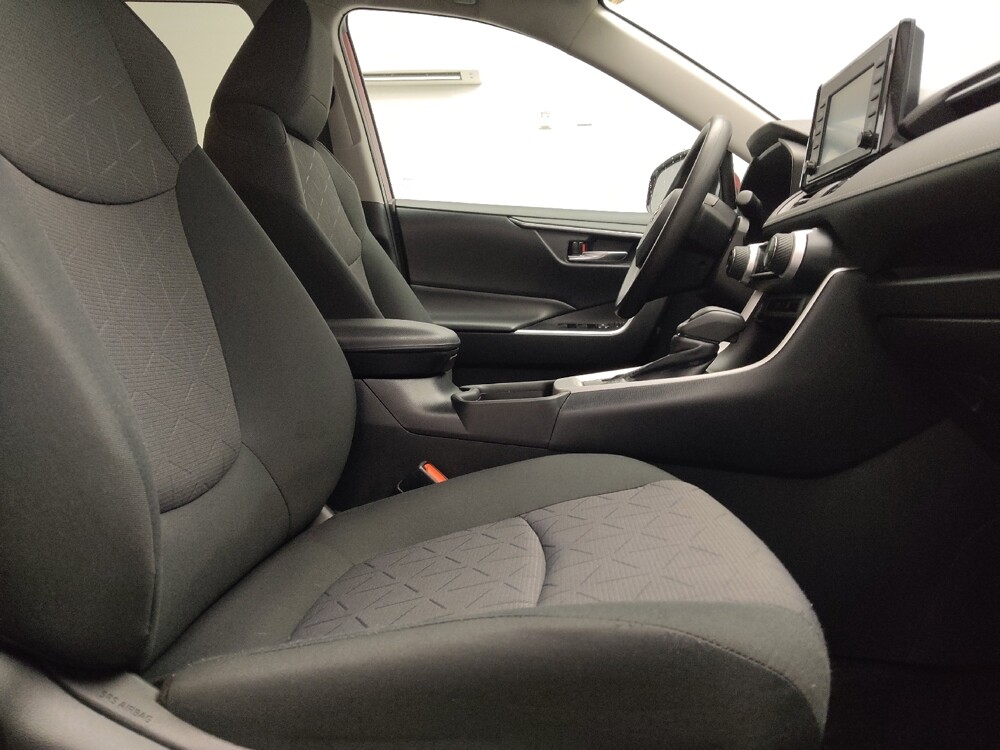 2019 Toyota RAV4 in Tulsa, OK 74145 - 18133599 21