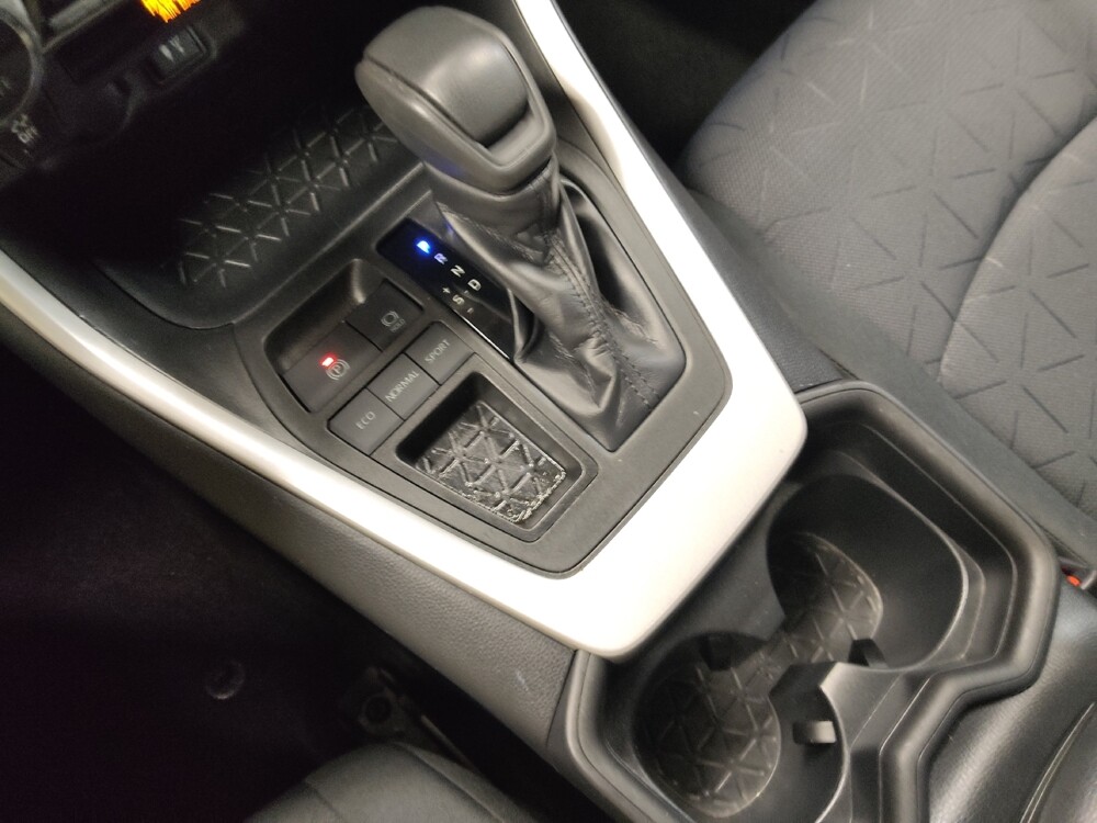 2019 Toyota RAV4 in Tulsa, OK 74145 - 18133599 26