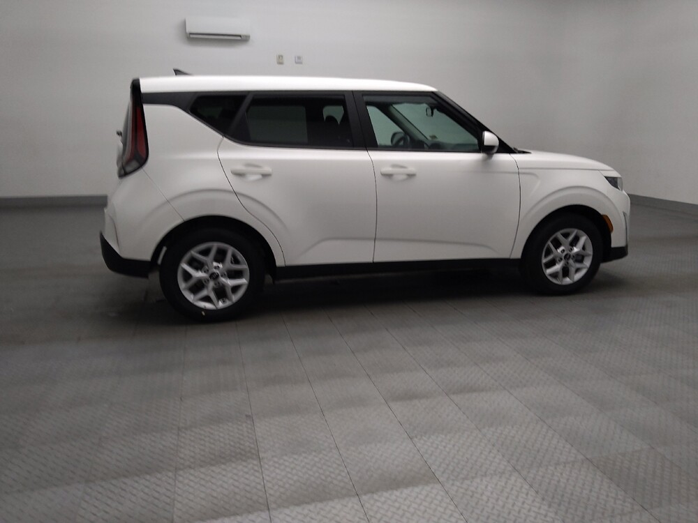 2025 Kia Soul in Tulsa, OK 74145 - 18133600 10