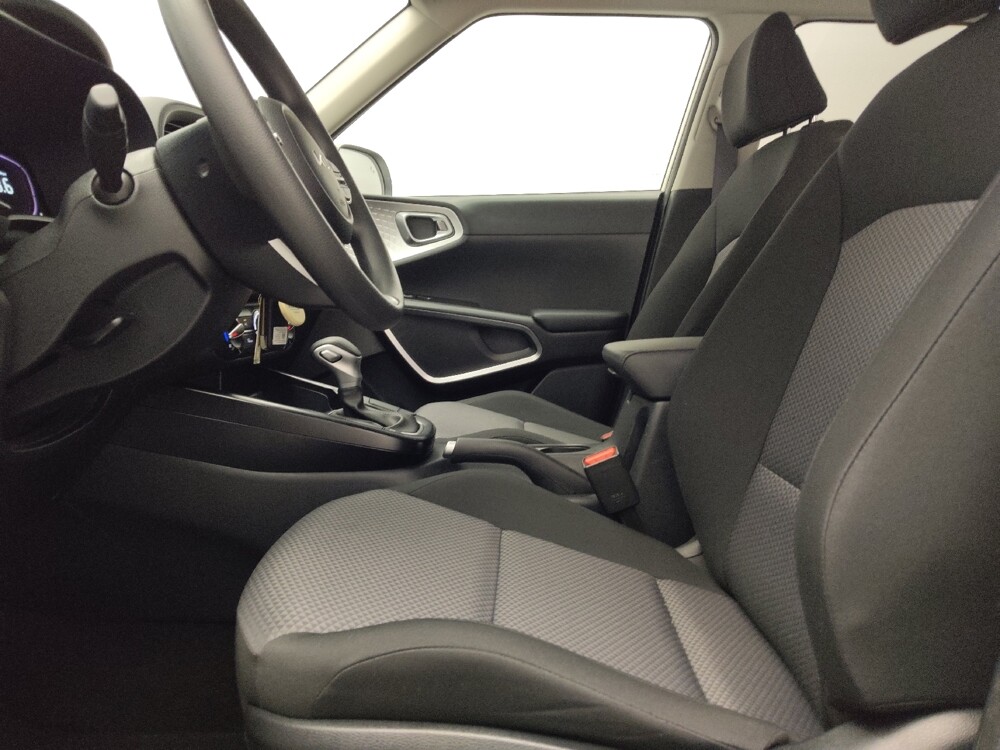 2025 Kia Soul in Tulsa, OK 74145 - 18133600 17