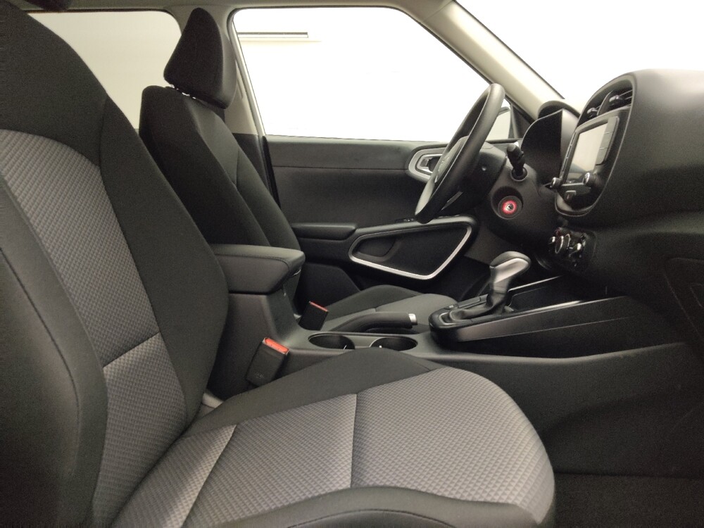 2025 Kia Soul in Tulsa, OK 74145 - 18133600 21