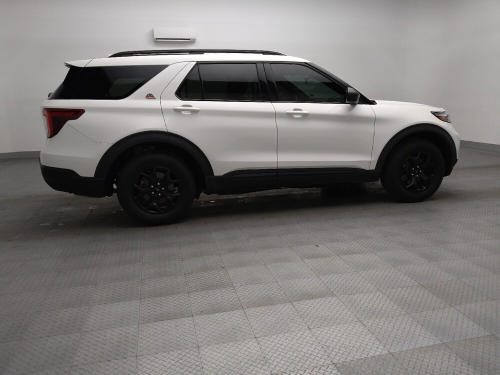 2022 Ford Explorer in Arlington, TX 76011 - 18133607 10