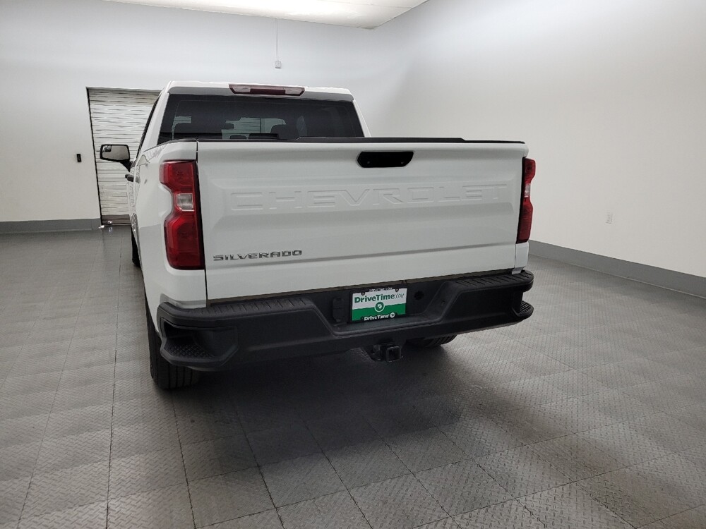 2020 Chevrolet Silverado 1500 in Glendale, AZ 85301 - 18133612 6