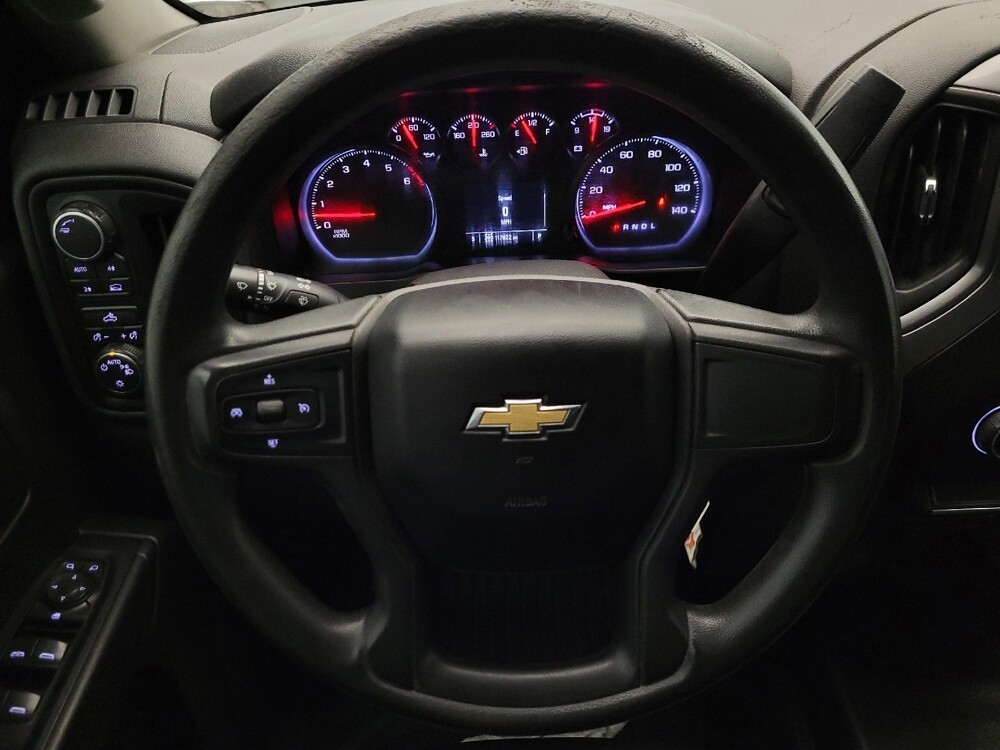 2020 Chevrolet Silverado 1500 in Glendale, AZ 85301 - 18133612 22