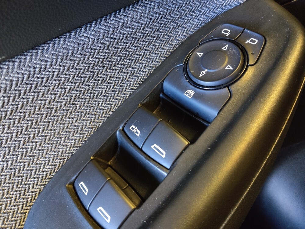 2021 Chevrolet TrailBlazer in Mesa, AZ 85210 - 18133615 27