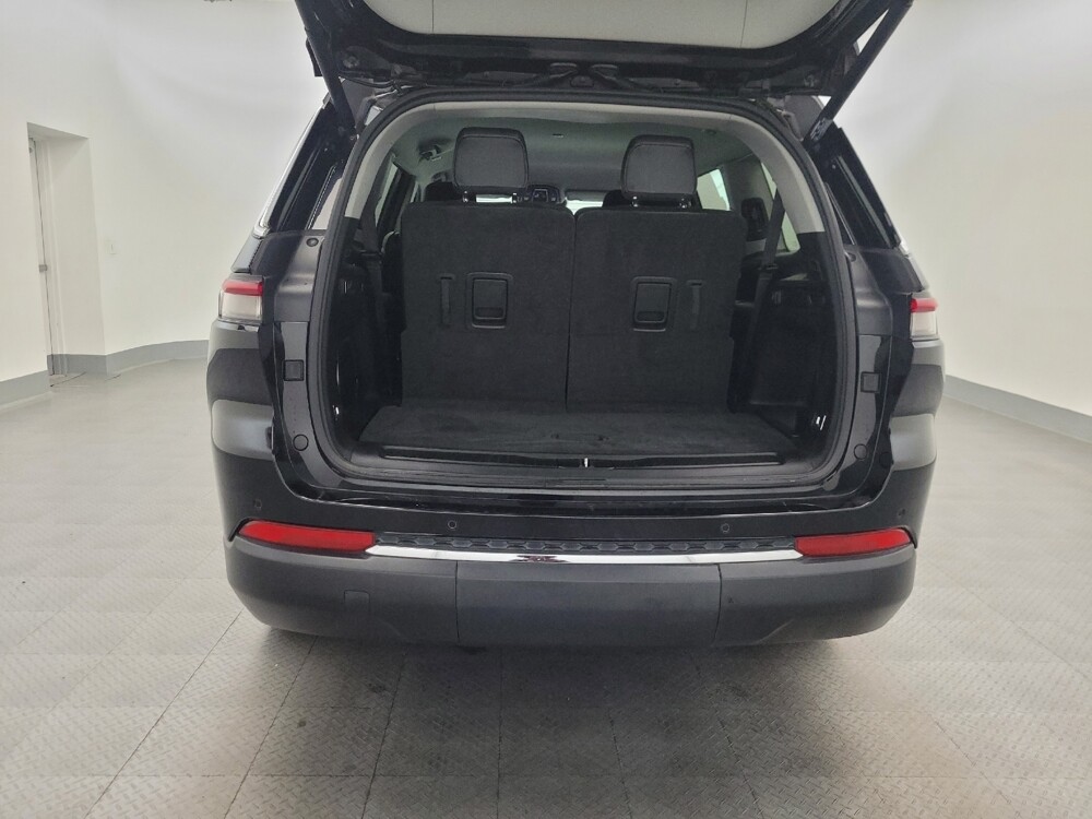 2021 Jeep Grand Cherokee L in Mesa, AZ 85210 - 18133616 29