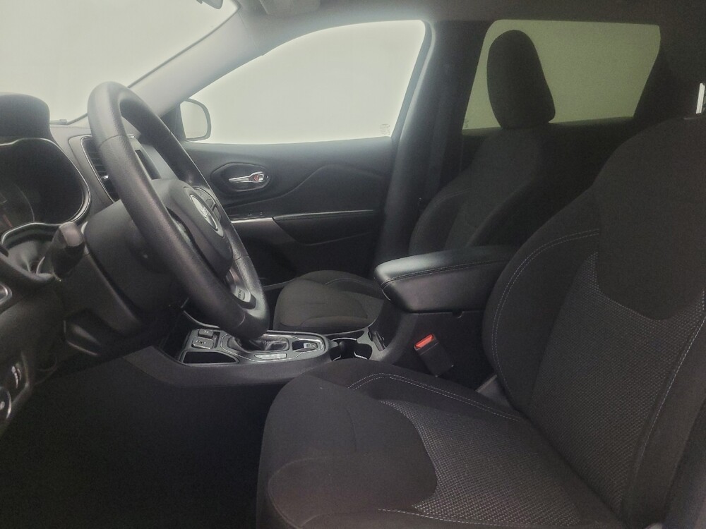 2019 Jeep Cherokee in Phoenix, AZ 85022 - 18133620 17